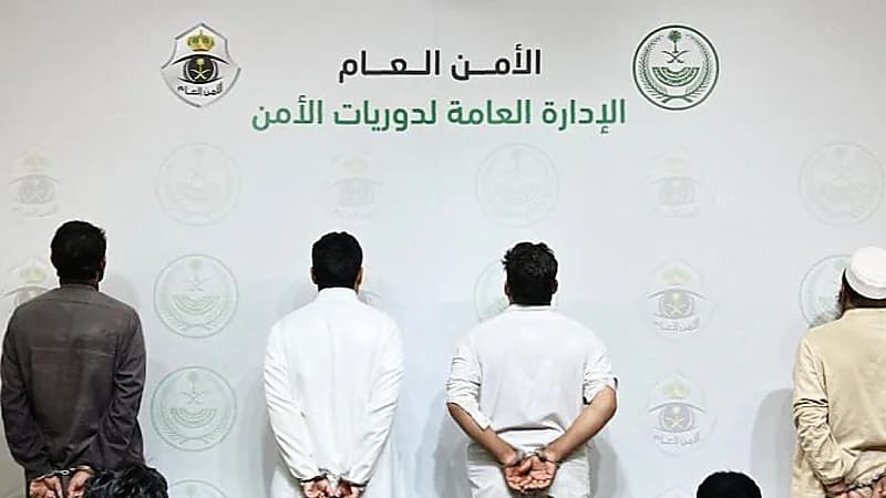 القبض على 8 مقيمين لمشاجرة جماعية بينهم بعسير.. فيديو