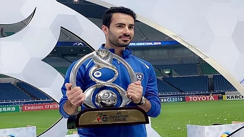 الوحدة يضم أمير كردي رسميًا إلى صفوفه