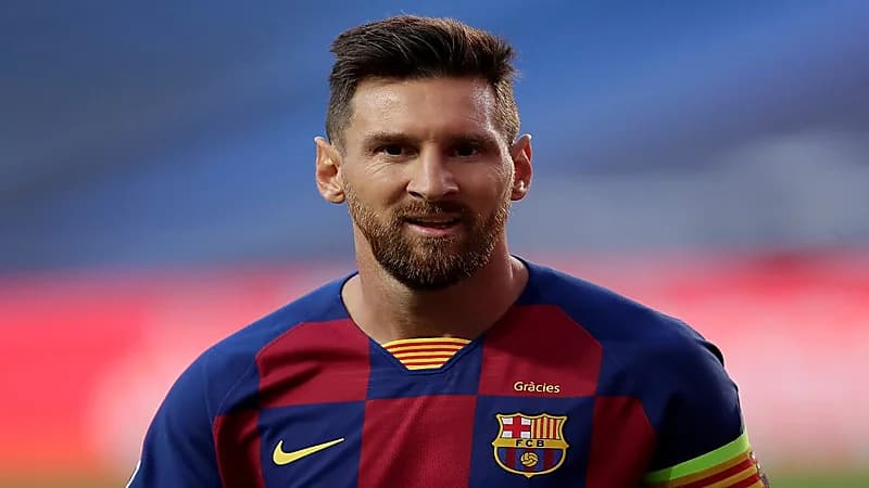 نجاة ميسي من إصابة قوية خلال مباراة برشلونة وفياريال