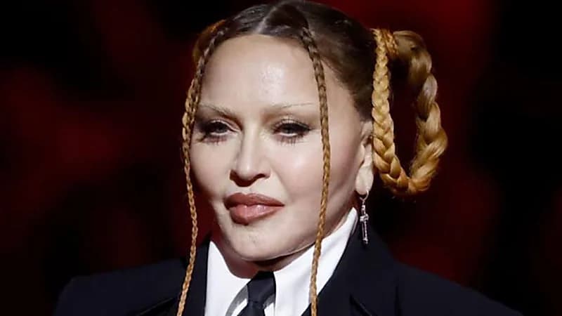 ‎ ملكة البوب مادونا تواعد لاعب كرة قدم يصغرها بـ37 عاما