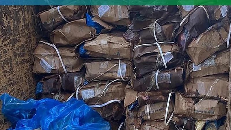 إتلاف 13 طن من مواد غذائية منتهية الصلاحية بمكة