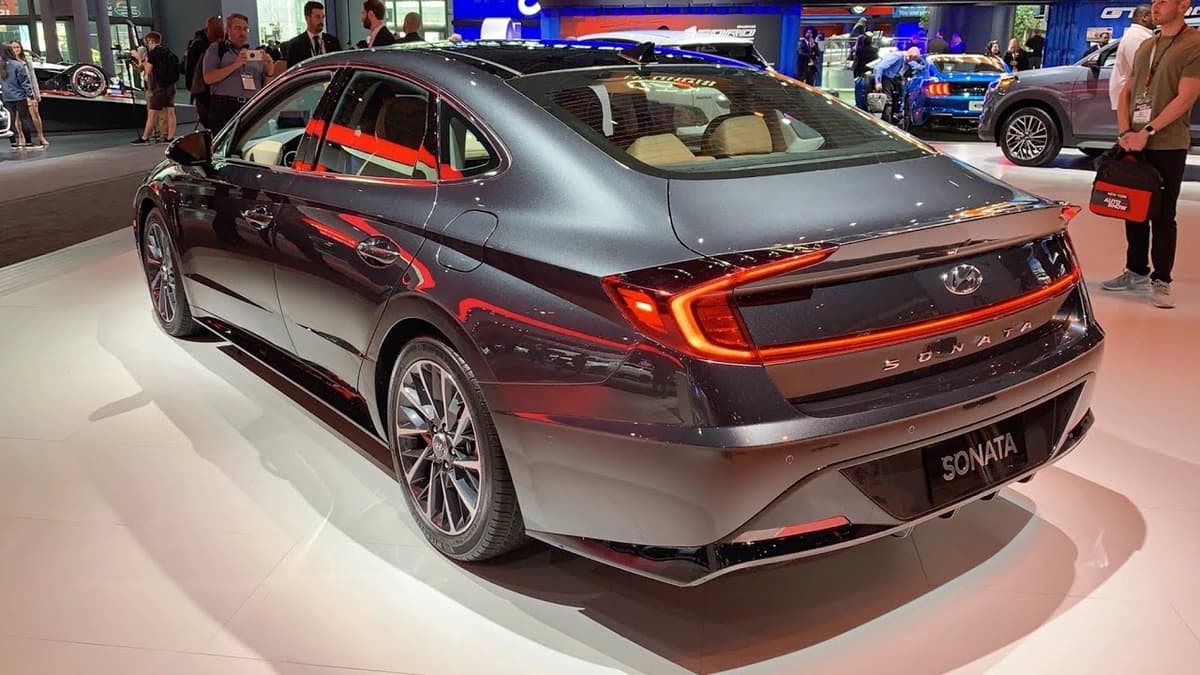 عرض مميز لشراء هيونداي سوناتا 2020 من «الأهلي التجاري»