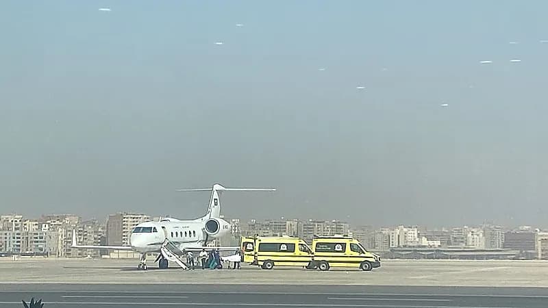 الإخلاء الطبي لمواطن ومواطنة حالتهما حرجة من مصر