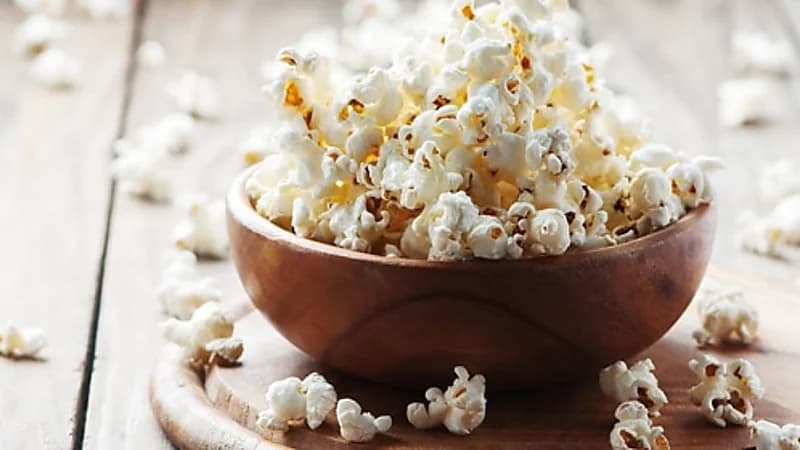 طريقة لعمل الفشار قد تعرض أطفالك لسرطان الكبد والخصيتين