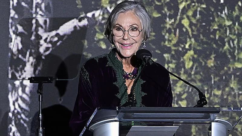 أغنى امرأة في العالم تفوق ثروتها الـ 100 مليار دولار