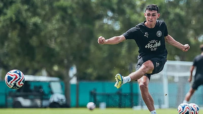 مانشستر سيتي يواصل تدريباته استعدادًا لمواجهة الهلال .. صور