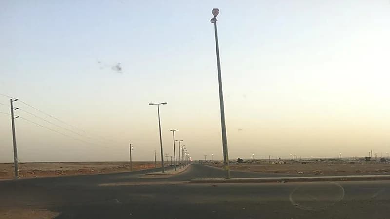 أهالي حي قرطبة بعرعر يعانون من ضعف الإنترنت.. ويطالبون بتوفير برج إتصالات