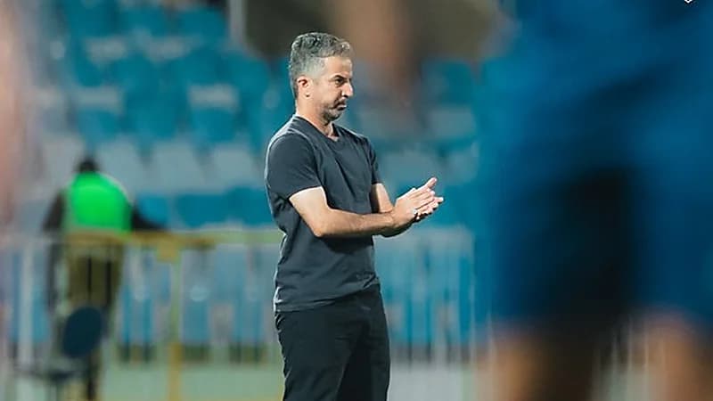 الرياض ينهي تعاقده مع مدربه لموشيه