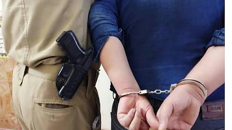 القبض على مدرس هتك عرض فتاتين داخل حضانة