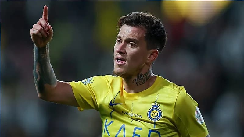 أوتافيو يصل معسكر النصر في البرتغال