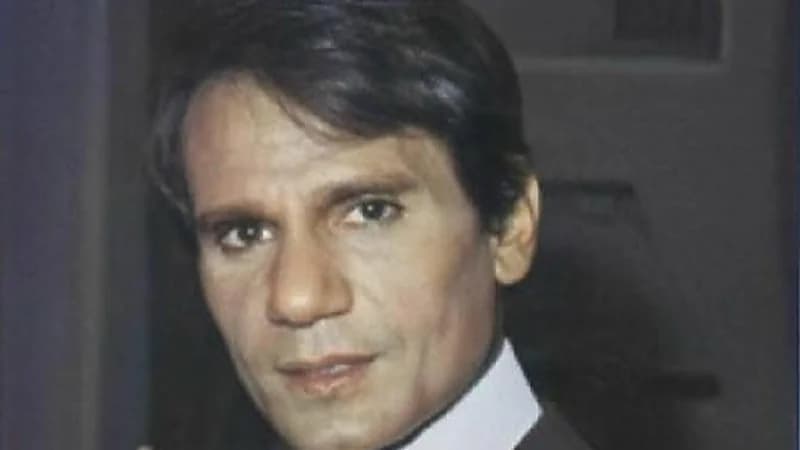 ‎الكشف عن تفاصيل فتح قبر عبد الحليم حافظ