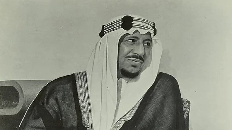 صورة قديمة للملك سعود في مدينة دريسدن بألمانيا