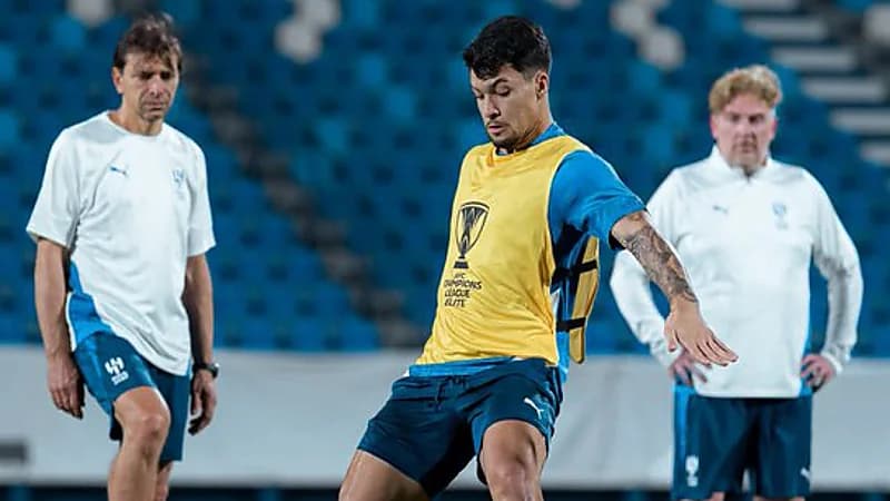 الهلال يستأنف تدريباته وإنزاغي يعقد مؤتمراً صحفياً استعداداً لدوري النخبة
