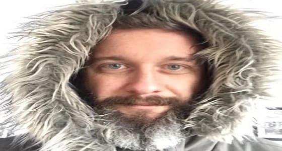 بعد 10 سنوات.. رجل يكتشف أنه يغسل الصحون بطريقة خاطئة