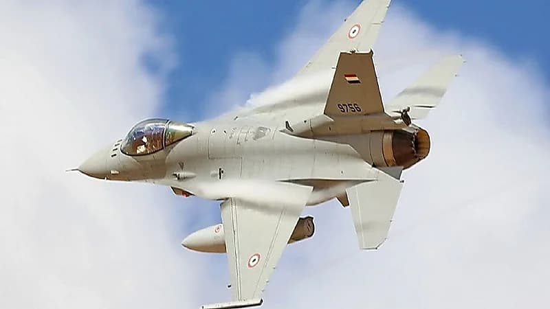 الجيش المصري يعلن سقوط طائرة مقاتلة