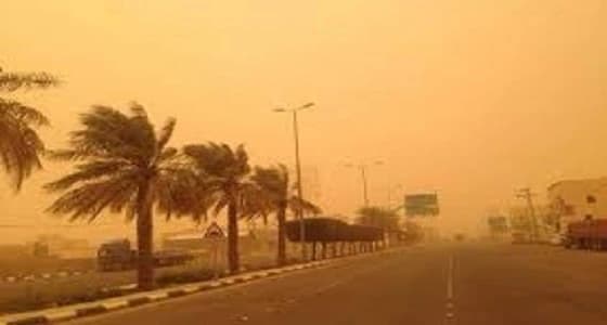 الأرصاد تحذر من رياح مثيرة للأتربة وانعدام بالرؤية الأفقية في مكة وعسير