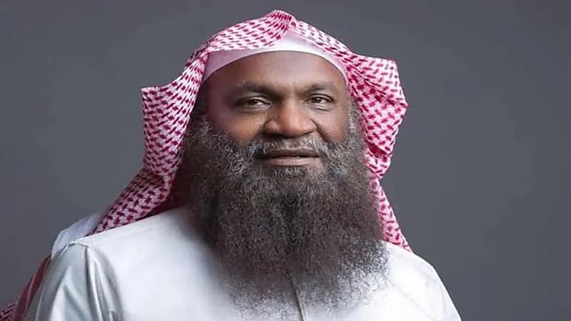 "الكلباني" يتحدث عن الرقية الشرعية للاعبي النصر