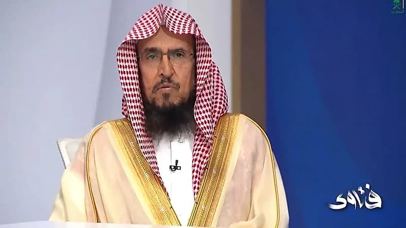 الشيخ يوسف بن سعيد يوضح الحكم الشرعي في من يماطل في قسمة التركة من الورثة.. فيديو