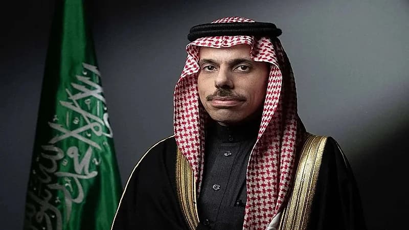 وزير الخارجية يجري اتصالًا هاتفيًا نظيره الأمريكي