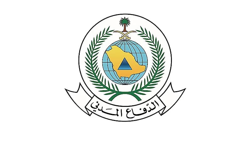 إخماد حريق بحافلة في حي مشرفة بالأحساء