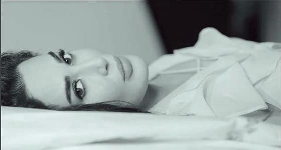 سيرين عبد النور تكشف عن نصف مزاجها لجمهورها