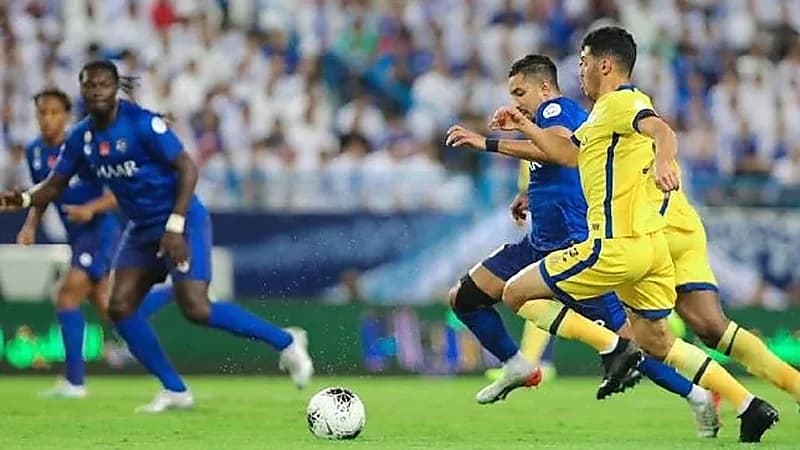 ديربي القرن: النصر المتعطش والهلال الثائر.. فمن يحسم اللقاء