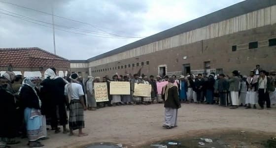 مسؤول يمني: 120 شخصا قضوا تحت التعذيب في معتقلات الحوثي