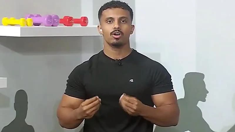 مدرب رياضي يوضح أهمية ممارسة الرياضة بعد التكميم.. فيديو