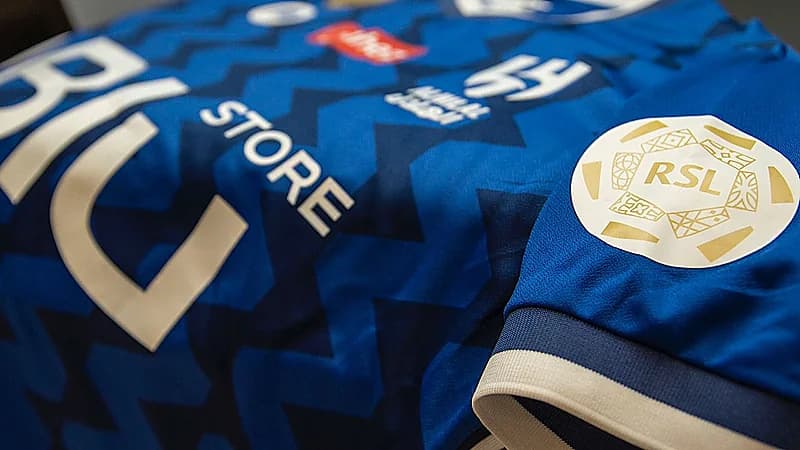 الهلال يرتدي القميص الأزرق وريال مدريد الأبيض في نهائي كأس العالم للأندية