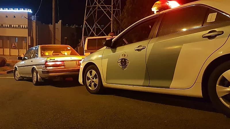 بالصور.. القبض على قائد مركبة مارس التفحيط بالباحة