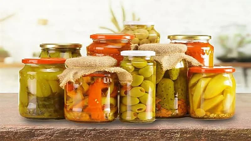 تناول المخللات بكثرة يؤدي لمشاكل صحية