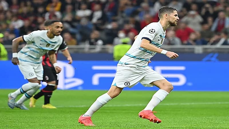 بالصور ..  تشيلسي يتغلب على ميلان بثنائية في دوري الأبطال