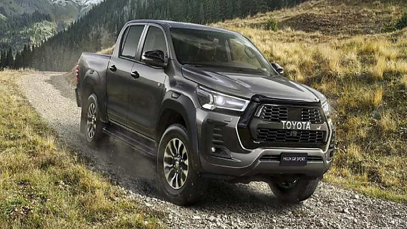 تويوتا تعلن عن النسخة الرياضية GR Sport Hilux