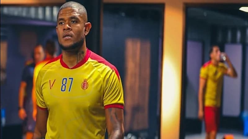 الغموض يسيطر على مستقبل أنسيلمو مع النصر