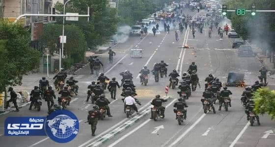 ⁠⁠⁠⁠⁠روحاني يهدد خامنئي بالفوضى العارمة لو تدخل الحرس الثوري في الانتخابات