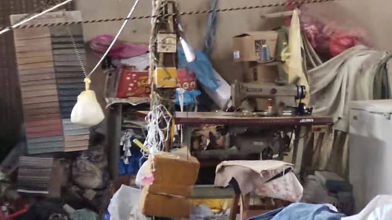 ضبط مصنع أثاث ومفروشات مخالف بشارع المنصور في مكة