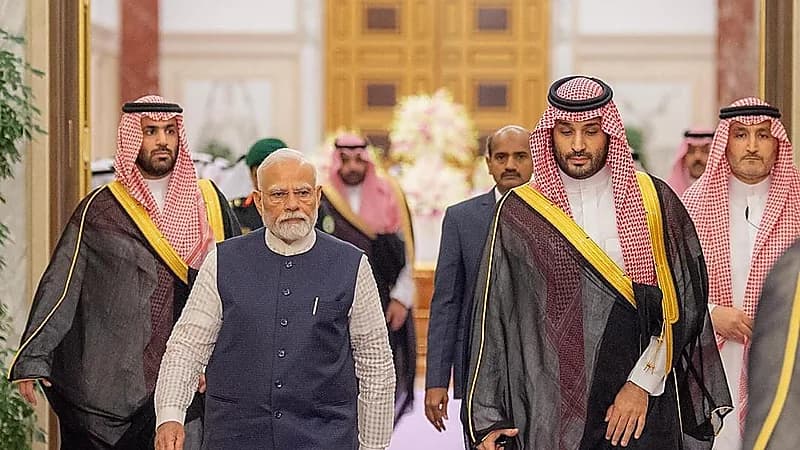 ولي العهد يستقبل رئيس الوزراء الهندي ويعقدان جلسة مباحثات رسمية