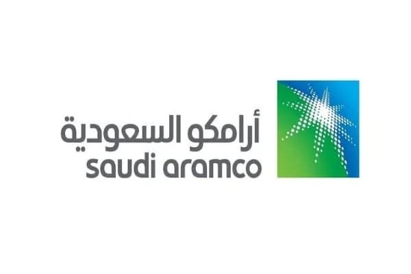 أرامكو تخفض علاوة سعر بيع النفط للعملاء في آسيا
