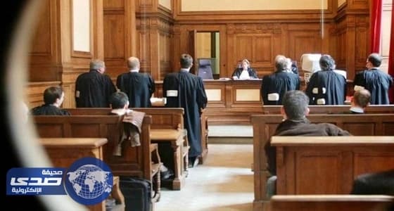 آسيوية تحتال على 20 شخصًا في دبي