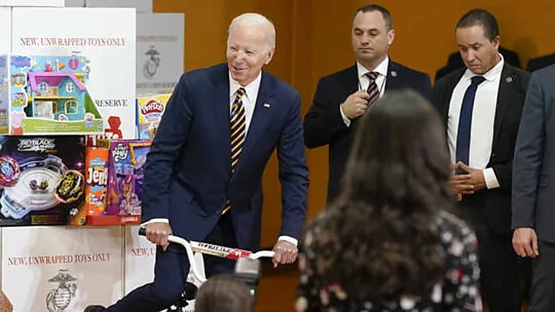 بايدن يثير الجدل: أريد أن أركب دراجة أطفال (فيديو)