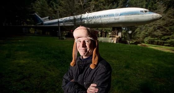 تعرف على أغرب طائرة ركاب داخل الغابة يسكنها مهندس طيران!