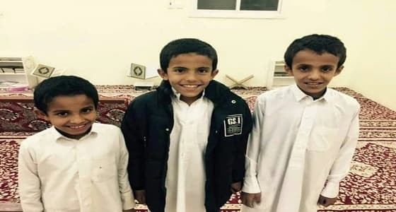 3 أطفال يتنافسون على إدراك تكبيرة الإحرام لأربعين يومًا بنجران