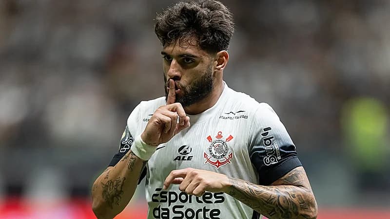 الاتحاد ينافس النصر لضم ألبيرتو