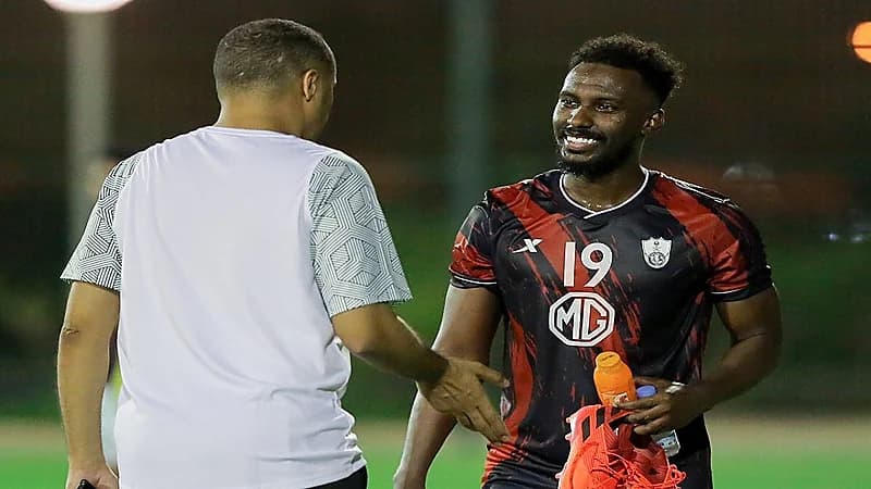 حسم موقف مهاجم الأهلي "مجرشي" من المشاركة أمام الفتح