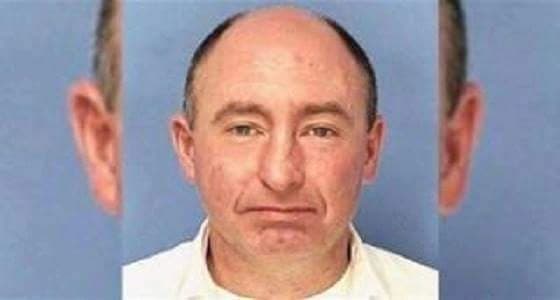 امريكي يشترى 1000 نسخة من صحيفة لإخفاء خبر اعتقاله!