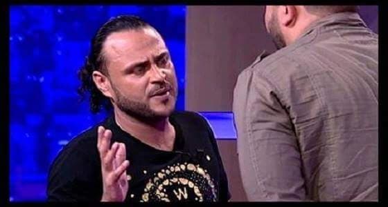 فنان شهير يعتدي على طاقم طبي ويحطم محتويات مستشفى