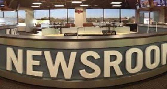 مذيعة لبنانية شهيرة تترك زوجها بعدما ضربها وطردها من المنزل