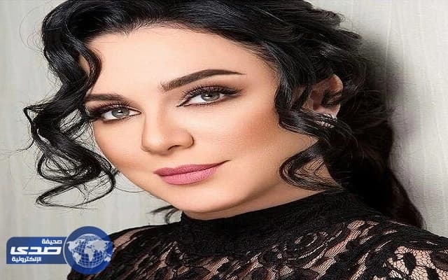 بالصورة .. سلاف فواخرجي تردّ  على خبر انفصالها عن زوجها