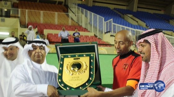 مدرب التعاون يصل القصيم