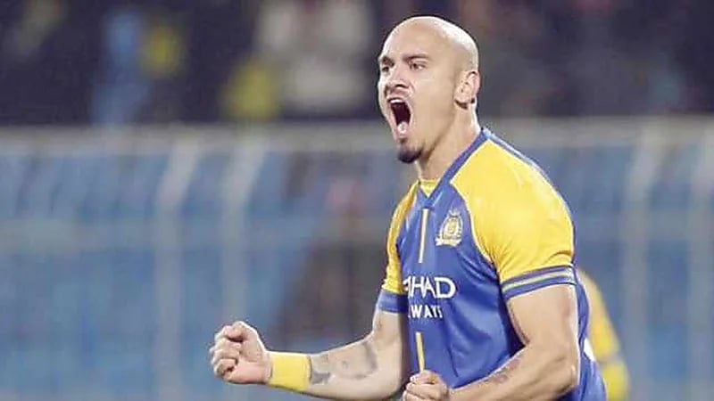 بالفيديو .. إعلامي : مايكون ساوم النصر بشأن العودة